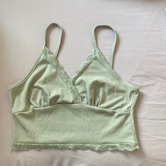 Mint green crop top- tag missing but fits like a small - Picture 1 of 2